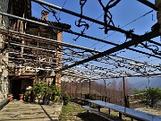 Benedetta primavera sui sentieri per il Monte Ubione da Ubiale-18mar23 - FOTOGALLERY